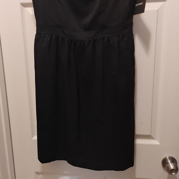 NWT Ellen Tracy Black Sleeveless Dress with Beaded Neckline Size 10 - Picture 5 of 7
